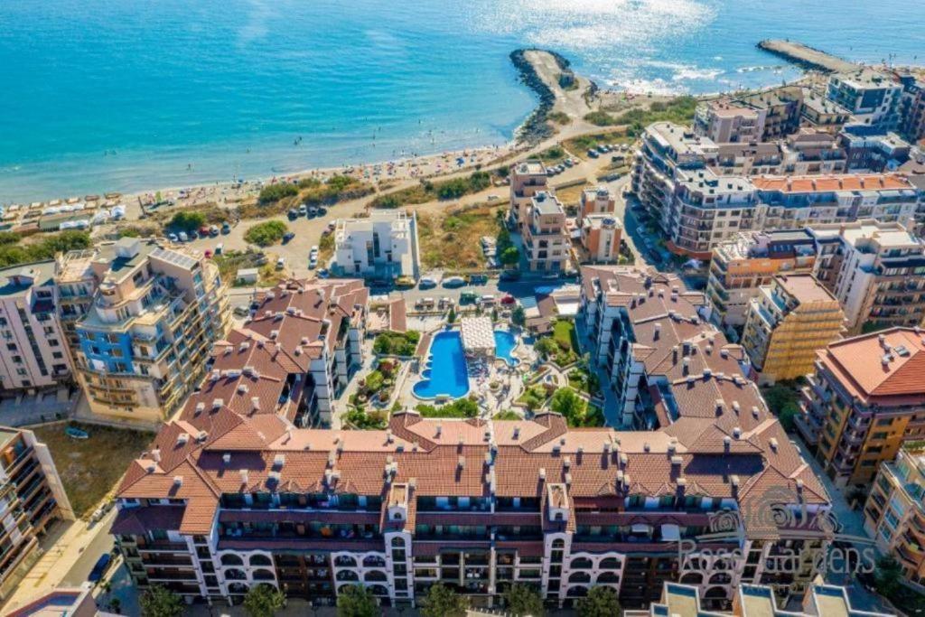 Boutique Rose Gardens Pomorie Aparthotel Exterior photo
