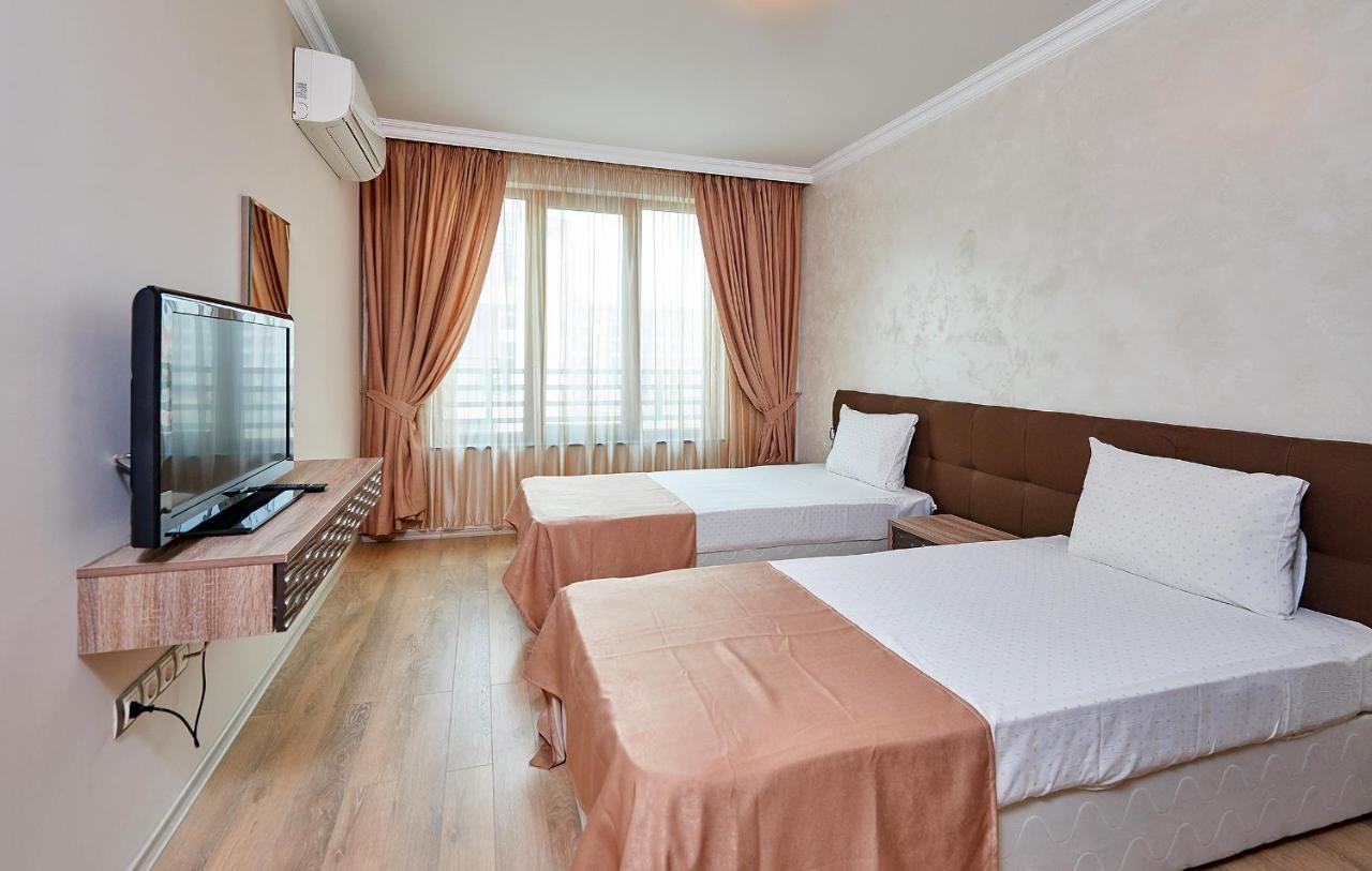 Boutique Rose Gardens Pomorie Aparthotel Exterior photo