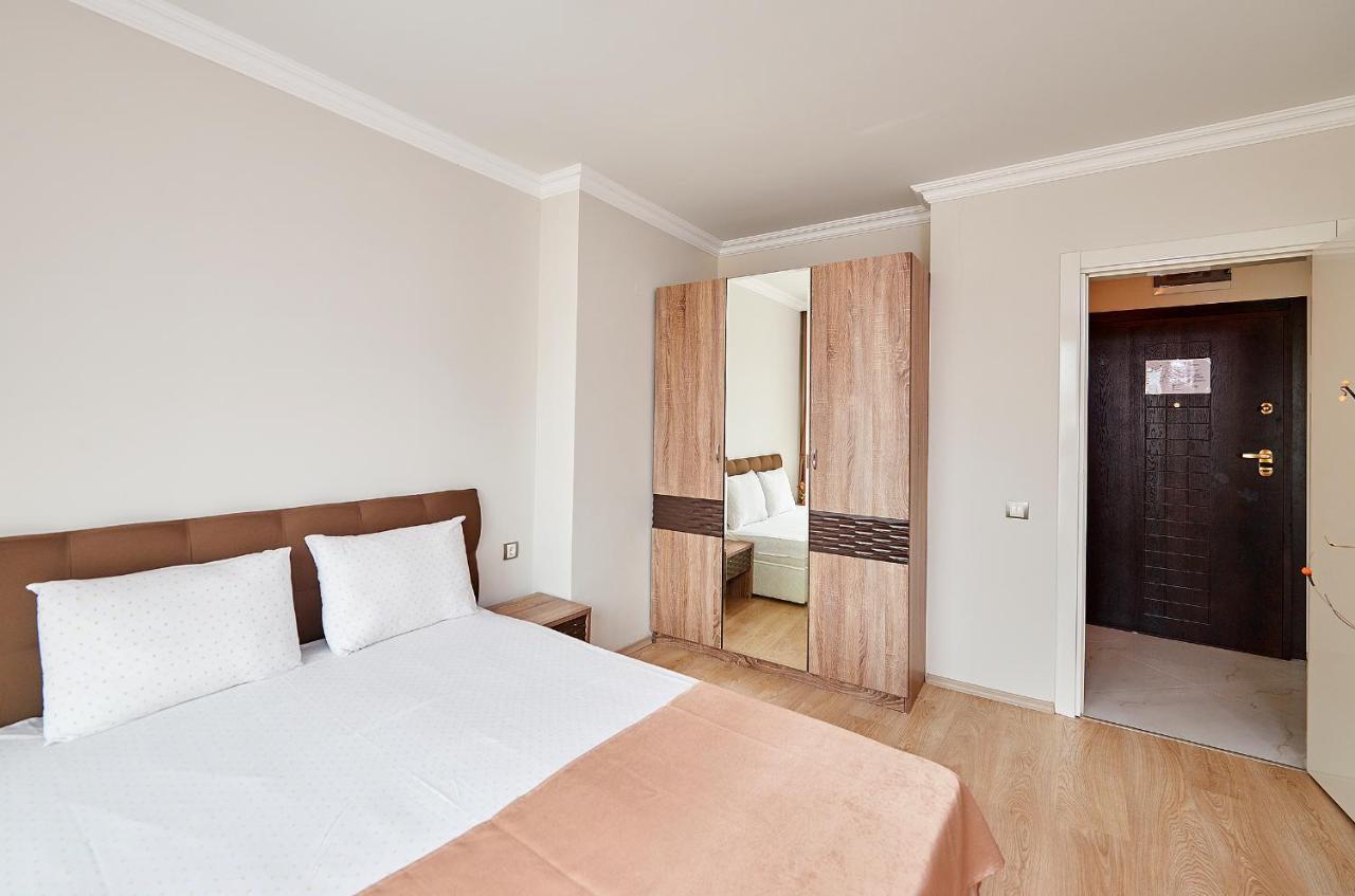 Boutique Rose Gardens Pomorie Aparthotel Exterior photo