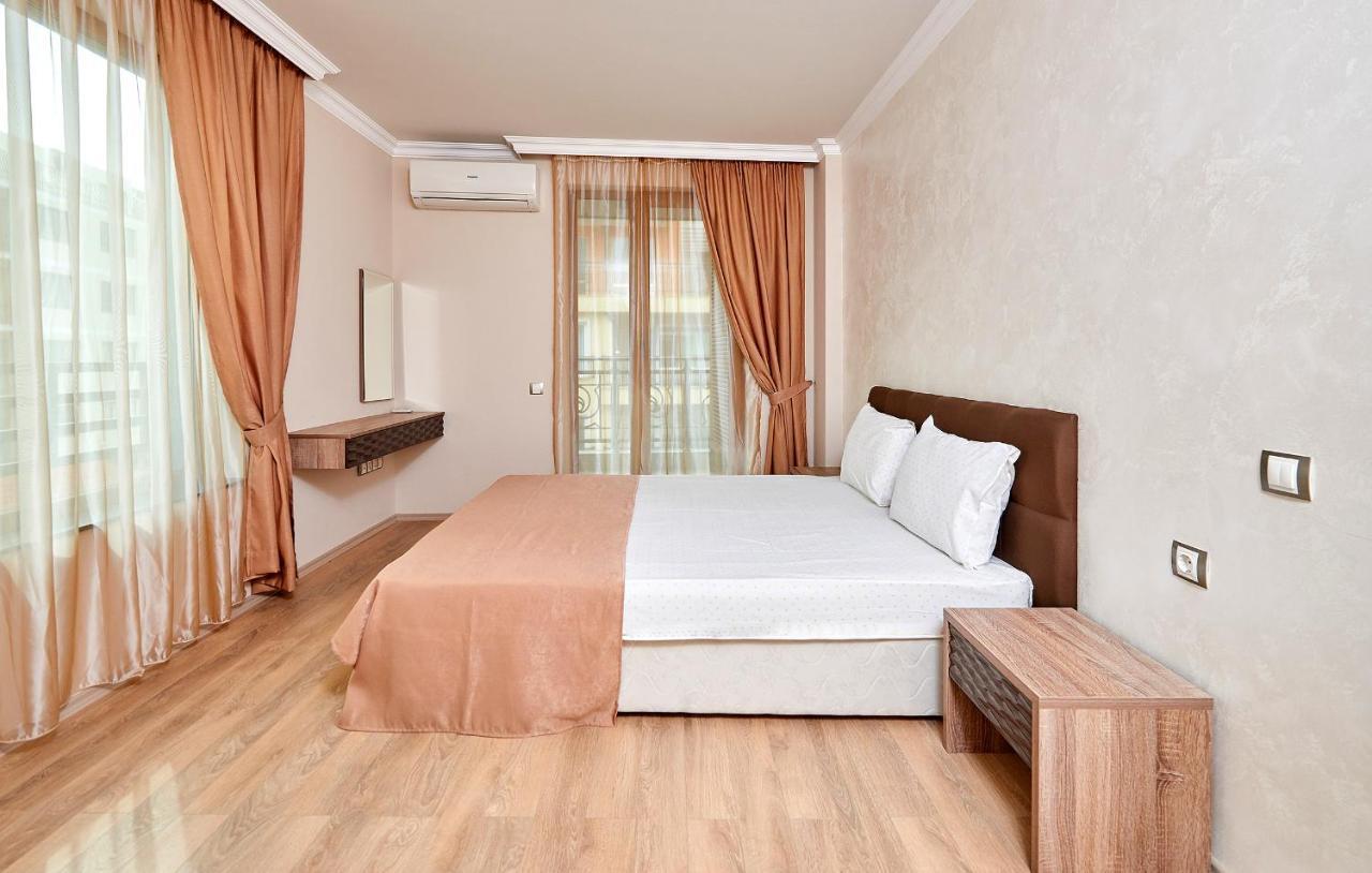 Boutique Rose Gardens Pomorie Aparthotel Exterior photo