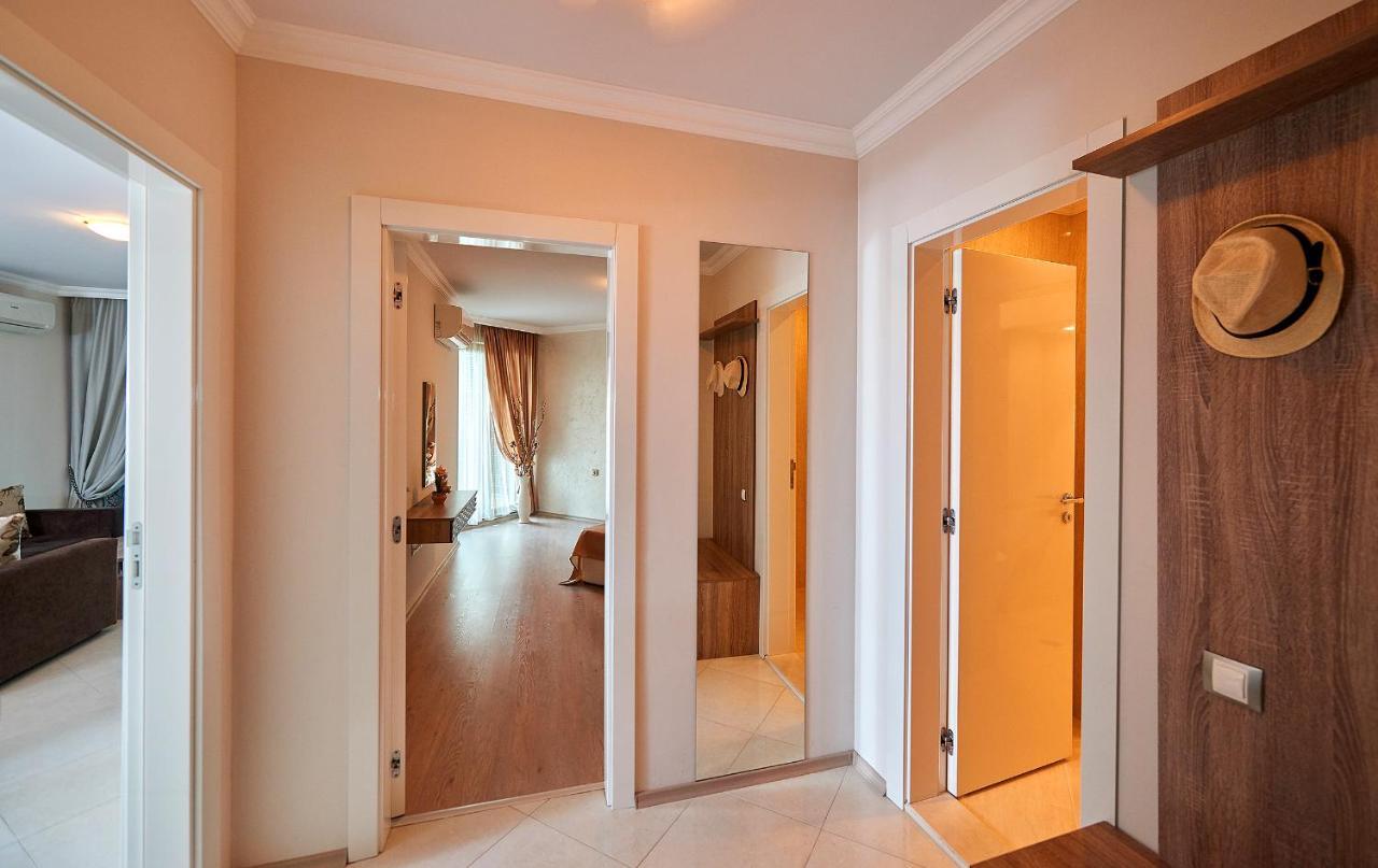 Boutique Rose Gardens Pomorie Aparthotel Exterior photo