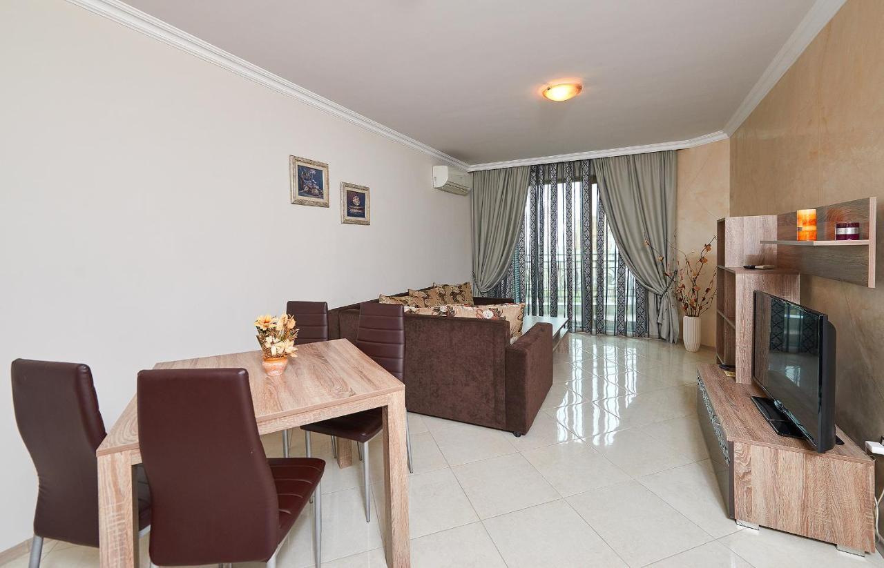 Boutique Rose Gardens Pomorie Aparthotel Exterior photo