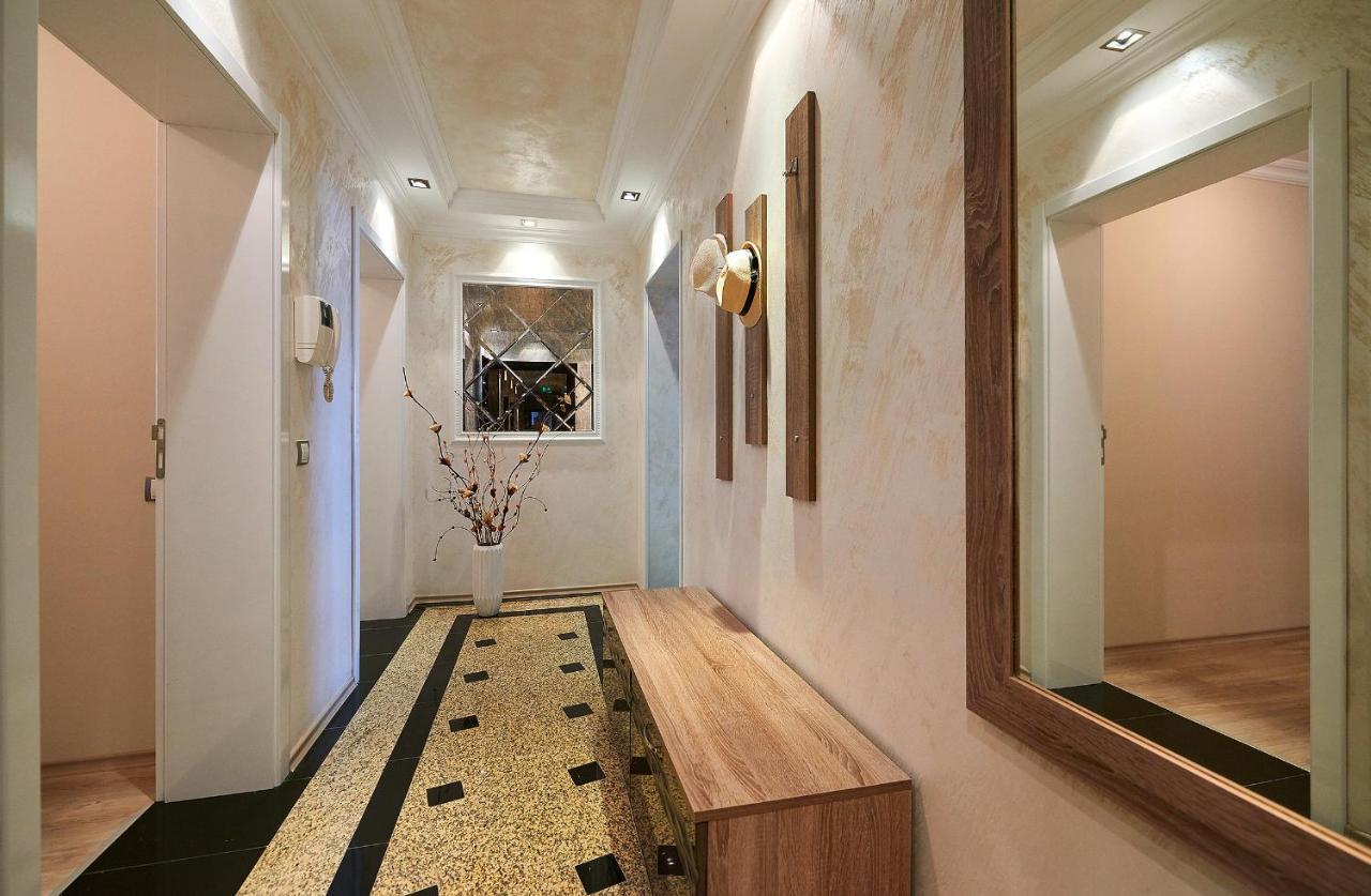 Boutique Rose Gardens Pomorie Aparthotel Exterior photo