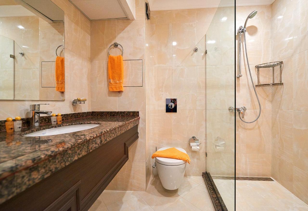 Boutique Rose Gardens Pomorie Aparthotel Exterior photo